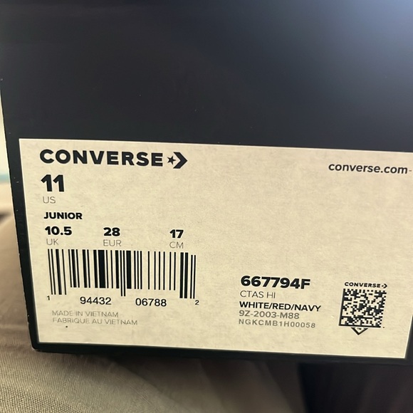 Converse Red and White High-Top Sneakers Classic Design - Picture 8 of 8